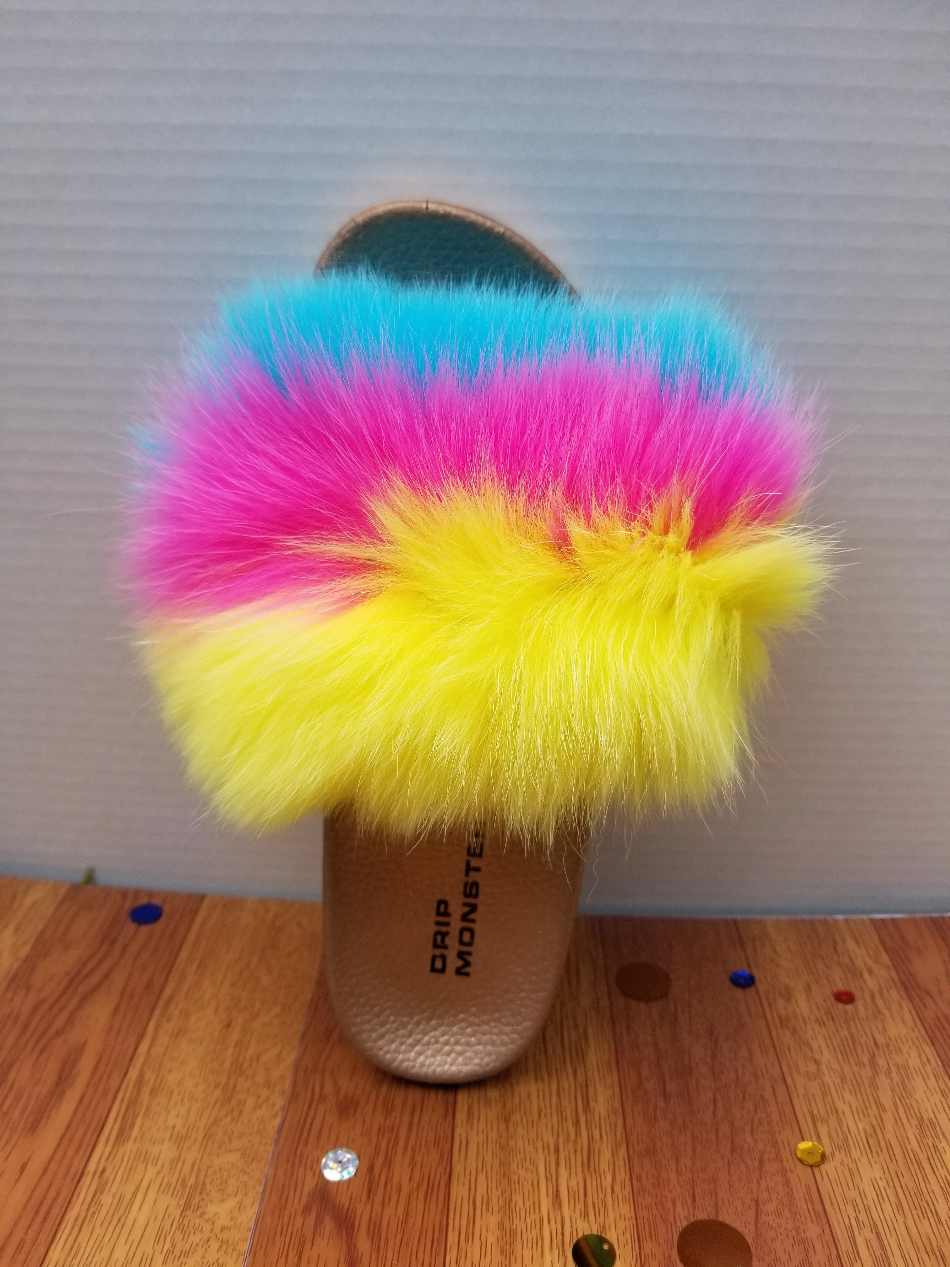 A Burst of "Piñata Flavor" Women's Fluffy Fur Slides