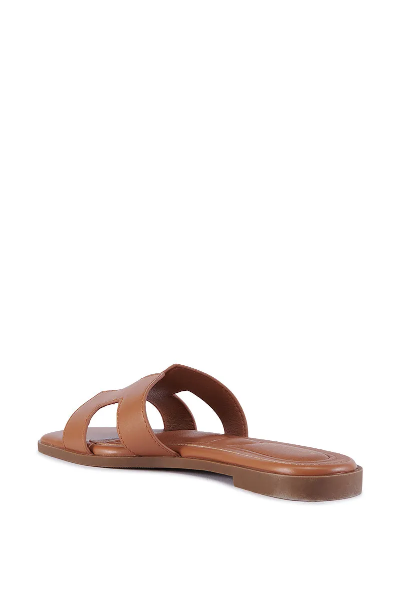 AZALEA WANG HOWDY NUDE FLAT SANDAL