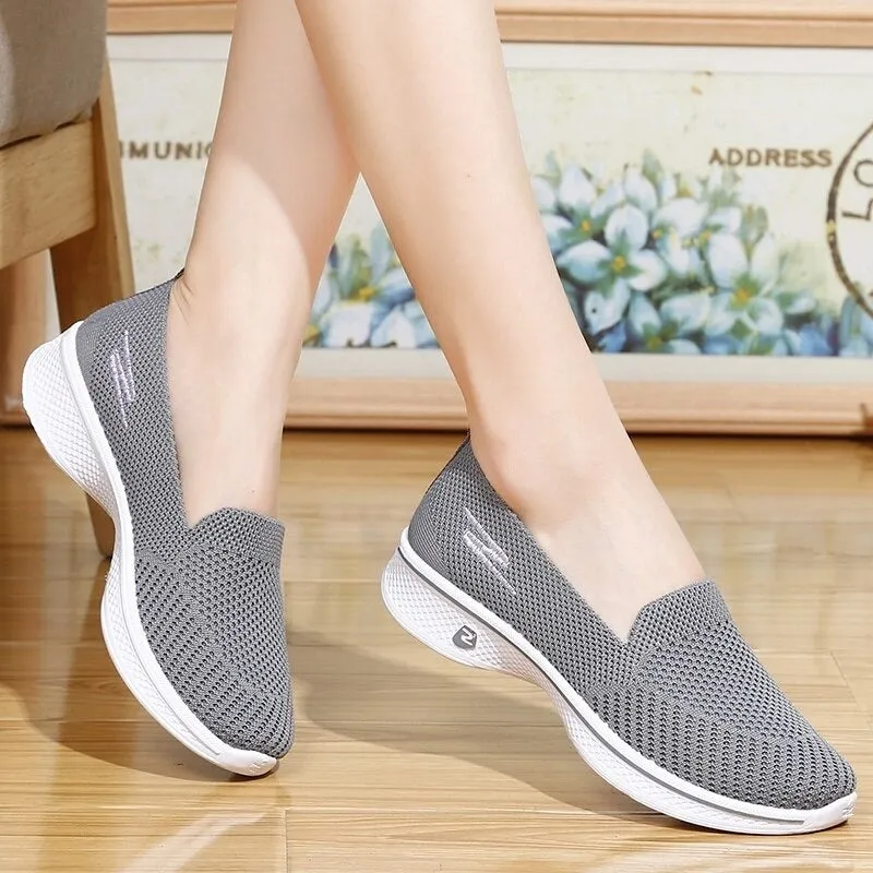 Women's Fashionable Flats. Casual, Breathable, Walking Slip-on Shoes